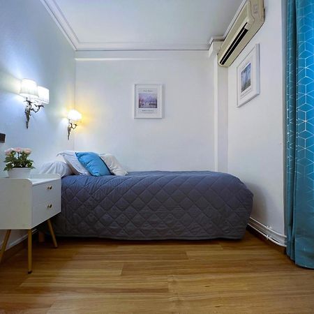 Hotel La Sanguine Париж Екстер'єр фото